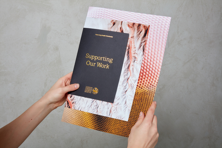 倫敦衛生與熱帶醫學院大學品牌形象設計-宣傳冊設計