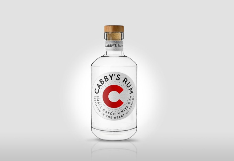 Cabby的朗姆酒白色瓶子設(shè)計