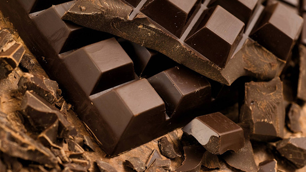 Vita Tiens 能量棒包裝設計，爆炸能量和活力主題設計