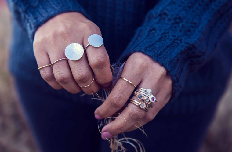 奢侈品品牌設計：Angela Georgiou珠寶首飾品牌形象VI設計logo設計