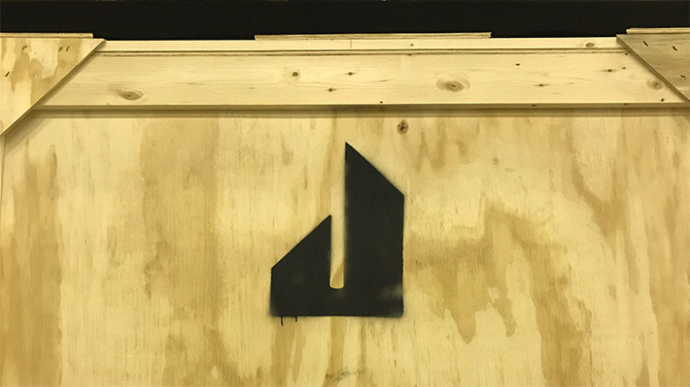 JennAir廚房電器用具品牌LOGO設(shè)計，源自通風(fēng)爐灶和字母J的logo