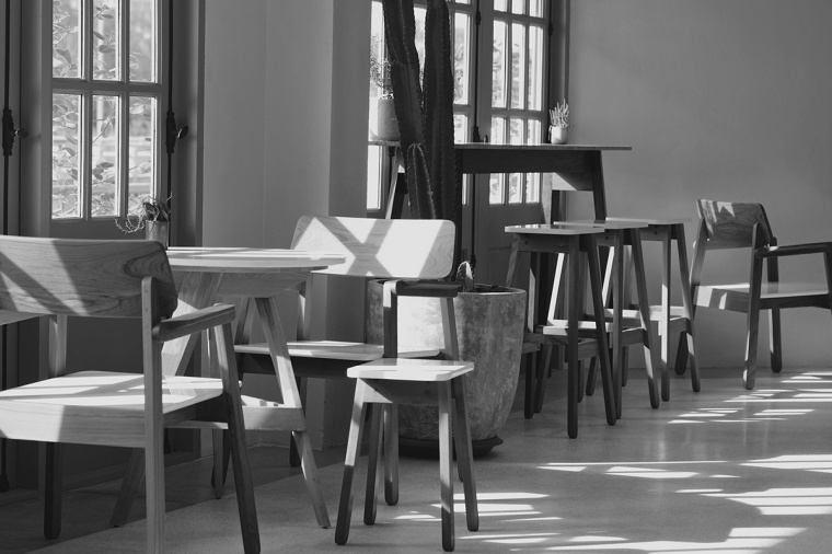 MUNSPACE咖啡（店）品牌形象設計logo設計，簡約心形符號+字母M