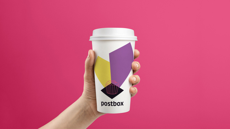 Postbox 手工甜品店品牌視覺形象VI設計“時尚色塊”元素-杯子設計