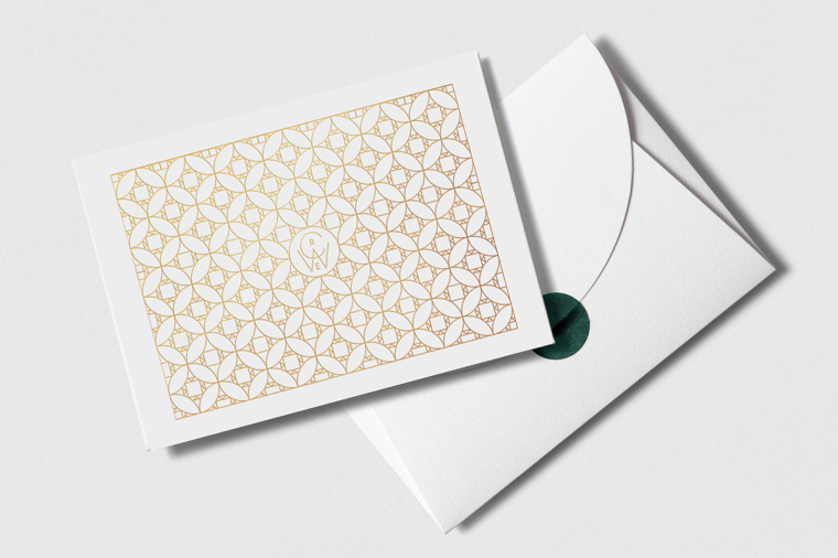 Crew Collective＆cafe品牌形象VI設計logo設計，現代美學與傳統設計元素相結合