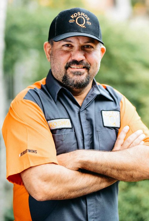 Kosmos Q專業燒烤餐飲與用品品牌視覺識別VIS設計,圍繞Q字母的設計