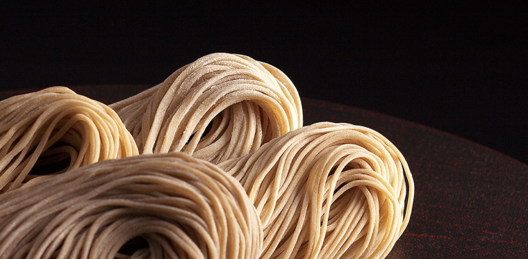 Soba 面館餐飲宣傳畫冊設計，東方日式藝術風格