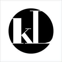 連接下橫桿字母logo