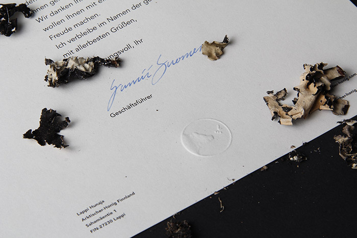 黑白簡潔風格芬蘭蜂蜜包裝設計-包裝設計公司欣賞