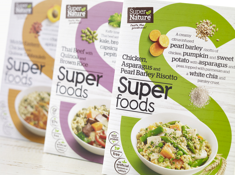 Vesco Foods 冷凍菜肴食品包裝設計，以健康食材為賣點，以S字母增加識別