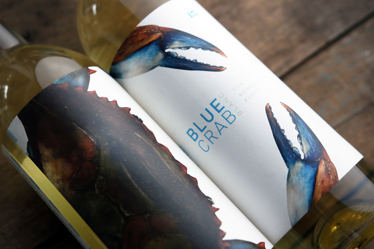 Chesapeake 葡萄酒包裝設計，通過插畫來表達切薩皮克灣的海洋生物