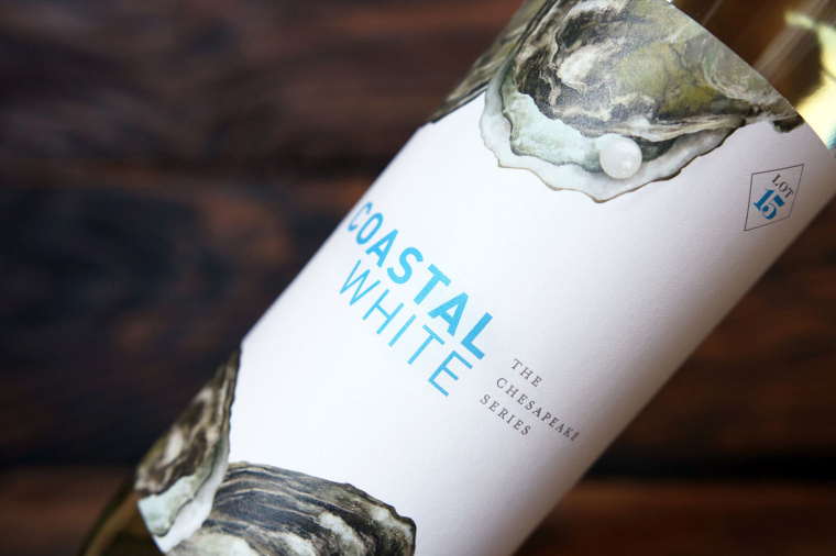 Chesapeake 葡萄酒包裝設計，通過插畫來表達切薩皮克灣的海洋生物