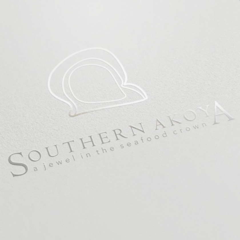 低調的銀色logo設計-南Akoya餐廳logo設計