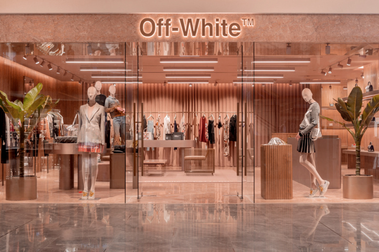 Off-White精品女裝服飾店鋪空間設計，洋溢粉紅色女性氣息