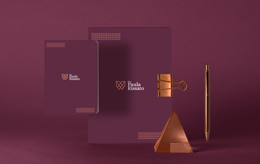 Dra. Paula Rissato 牙醫(yī)齒科診所logo設(shè)計vi設(shè)計，溫暖的線條風(fēng)格