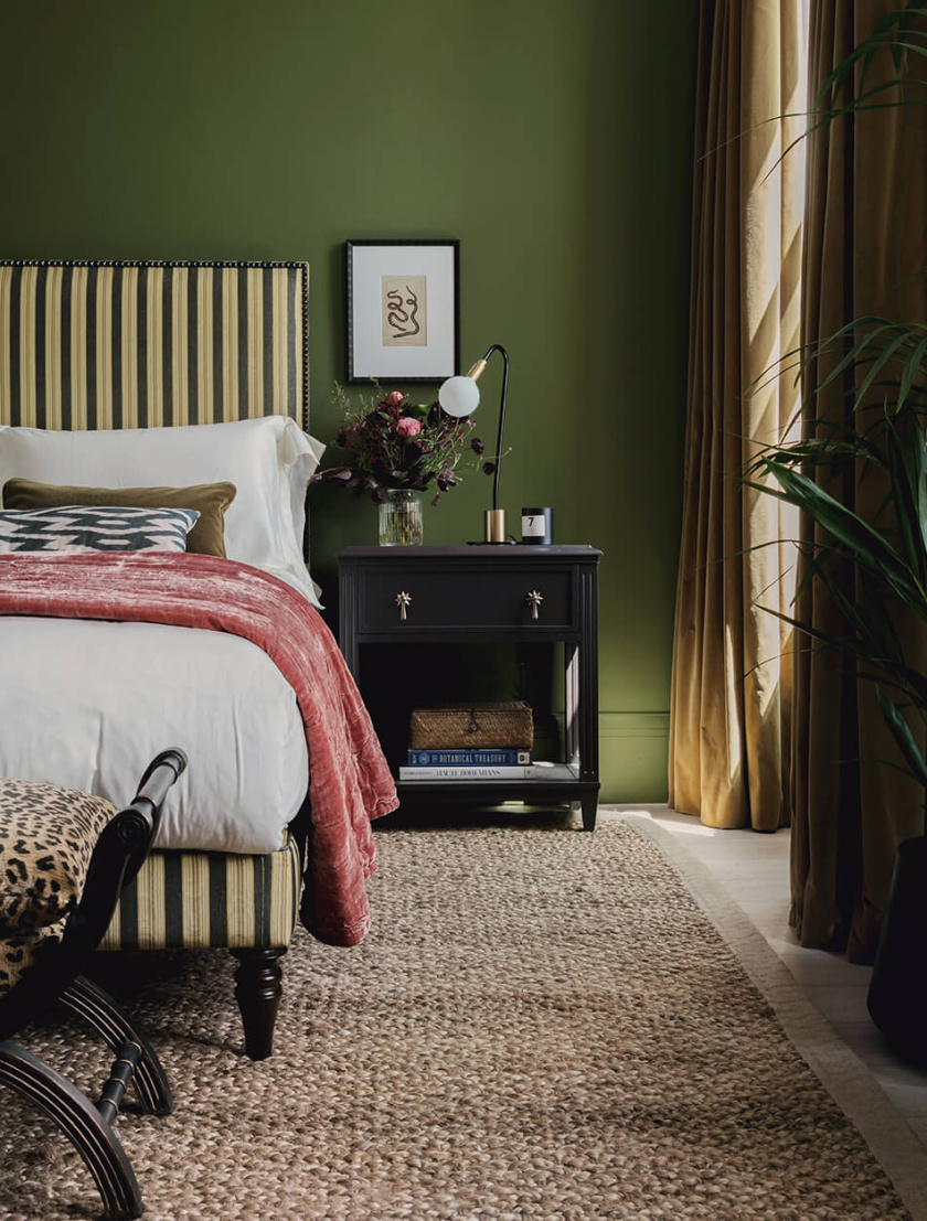 Trove 家具品牌logo設計。由豹+棕櫚樹+鑰匙組合而成