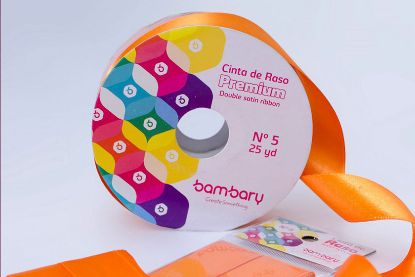 bambary毛線品牌命名logo設計與品牌vi形象設計。多彩的六邊形色塊