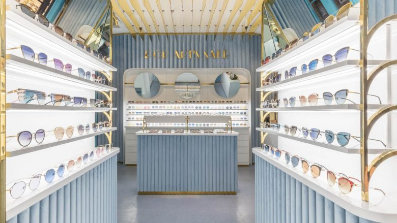 Art''''s Sake 眼鏡旗艦店店鋪空間設計，鏡面拋光黃銅和高光澤度白色木材