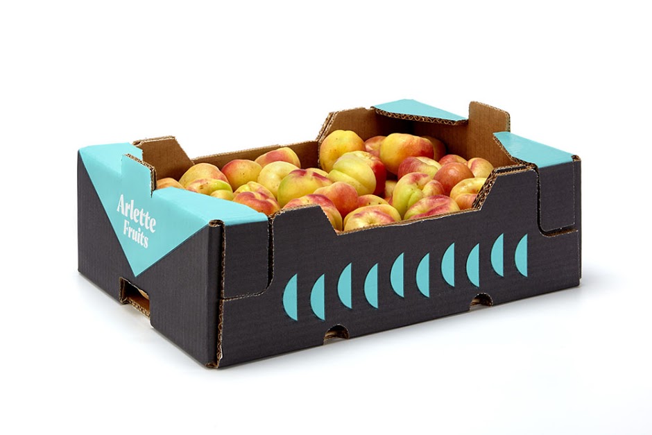 FORêT杏桃水果包裝設計，采用森林樹木的抽象圖形