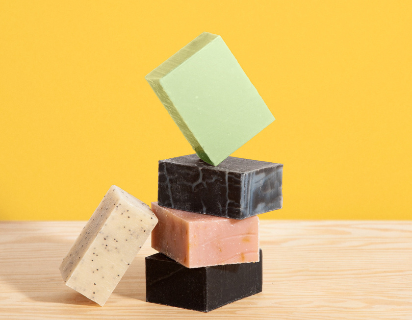 金絲雀個人清潔美容化妝品產品品牌形象設計logo設計