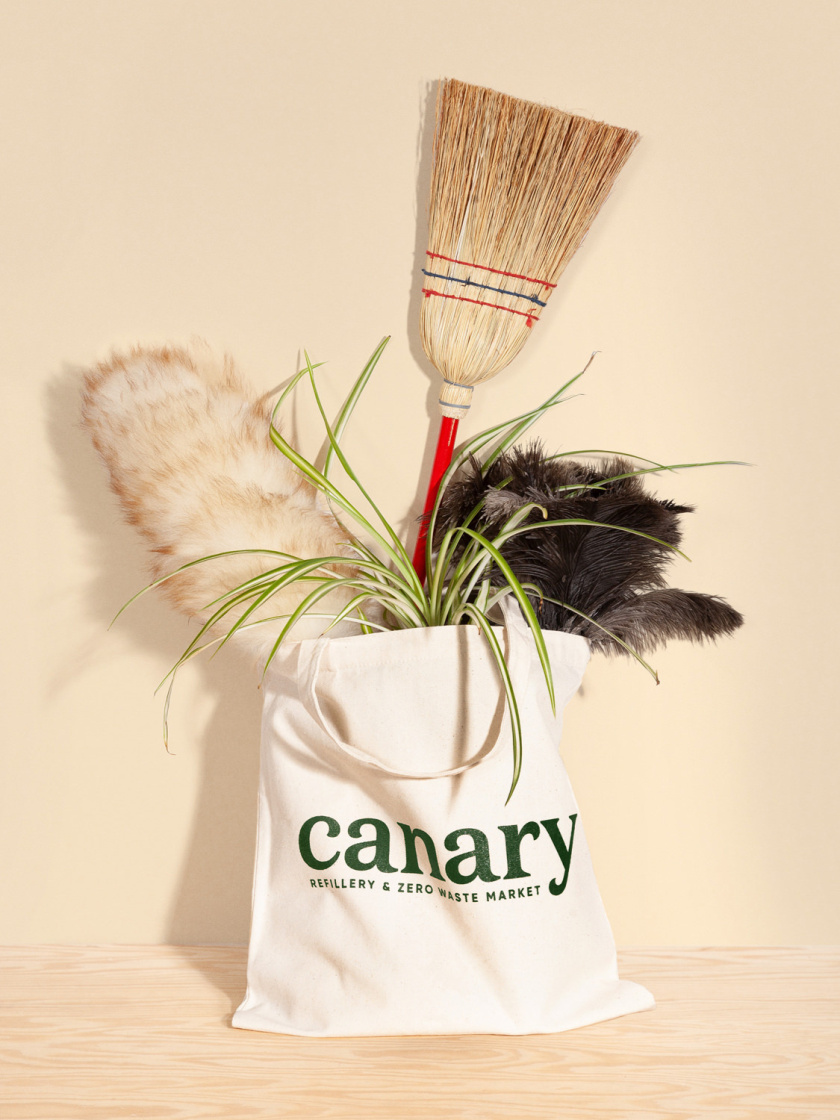 金絲雀個人清潔美容化妝品產品品牌形象設計logo設計