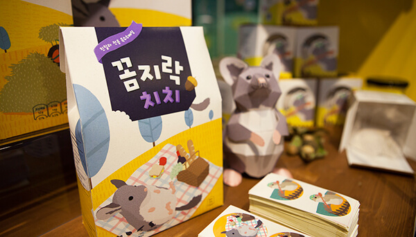 Kkomjirak 嚙齒動(dòng)物寵物食品包裝設(shè)計(jì)，可愛(ài)韓國(guó)風(fēng)插畫(huà)設(shè)計(jì)