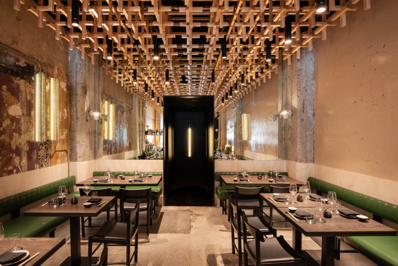 MRDK的Ryu餐廳餐飲空間設(shè)計(jì)，充滿藝術(shù)的頂部裝飾藝術(shù)