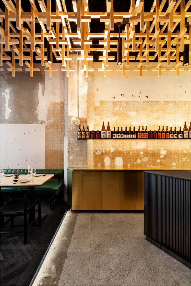 MRDK的Ryu餐廳餐飲空間設(shè)計(jì)，充滿藝術(shù)的頂部裝飾藝術(shù)