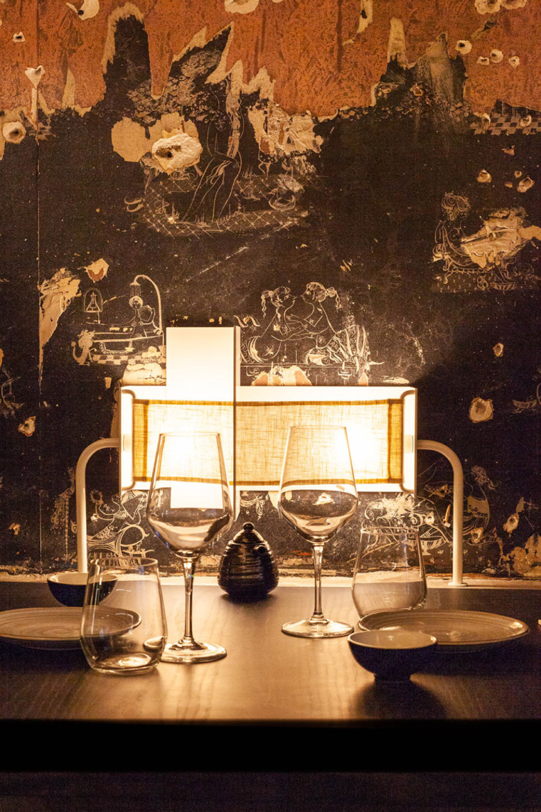 MRDK的Ryu餐廳餐飲空間設(shè)計(jì)，充滿藝術(shù)的頂部裝飾藝術(shù)