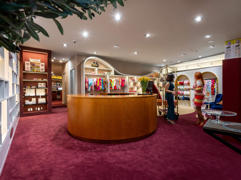 KIDUXOS兒童商店品牌logo設計vi設計與店鋪室內空間設計