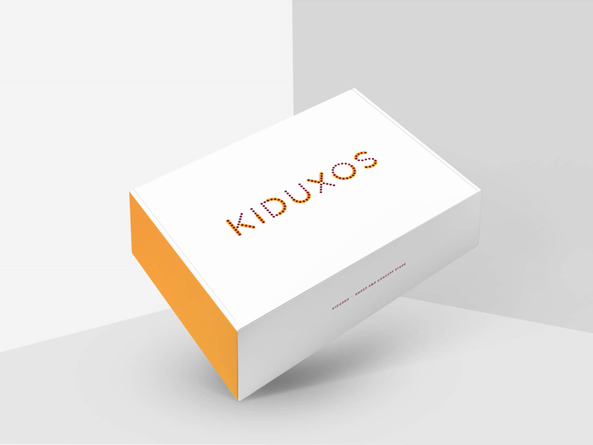 KIDUXOS兒童商店品牌logo設計vi設計與店鋪空間設計