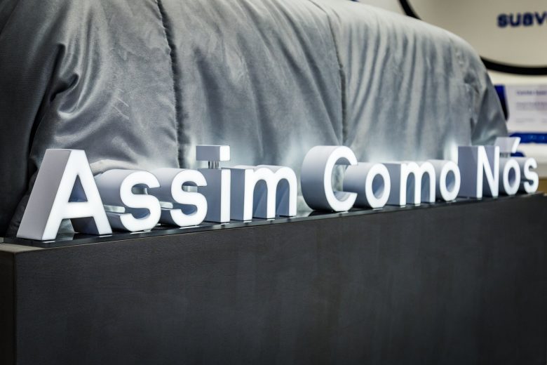 Sleep 8 床墊睡眠店鋪”藍(lán)色科技風(fēng)格“室內(nèi)零售空間創(chuàng)新設(shè)計