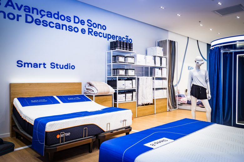 Sleep 8 床墊睡眠店鋪”藍(lán)色科技風(fēng)格“室內(nèi)零售空間創(chuàng)新設(shè)計