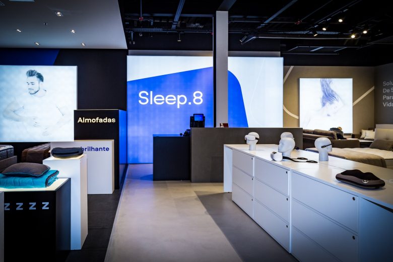 Sleep 8 床墊睡眠店鋪”藍(lán)色科技風(fēng)格“室內(nèi)零售空間創(chuàng)新設(shè)計