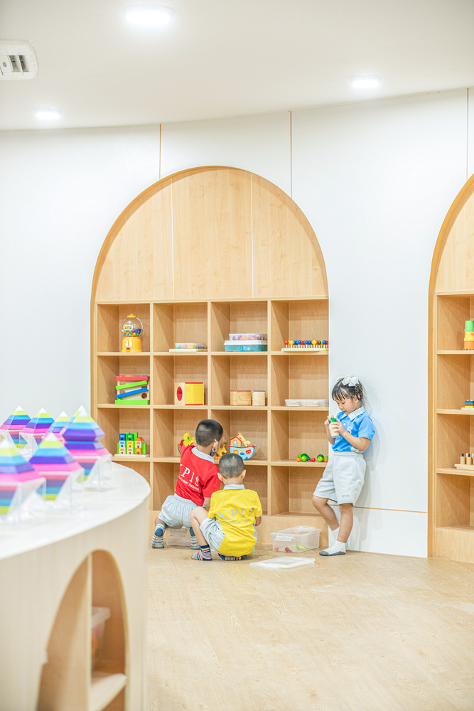 KPIS幼兒園室內教育空間設計與寓教于樂的游戲墻設計