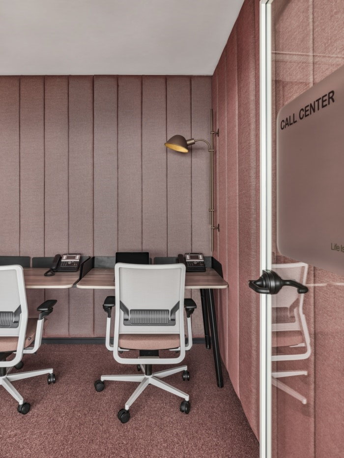 施耐德電氣辦公室室內空間設計，良好的開放辦公環境與隔音設計