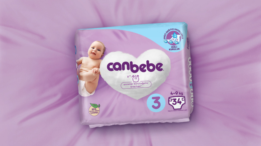 Canbebe 坎貝嬰兒尿布包裝設計，一團心形的棉花圖案+嬰兒照片