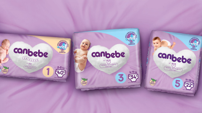 Canbebe 坎貝嬰兒尿布包裝設計，一團心形的棉花圖案+嬰兒照片