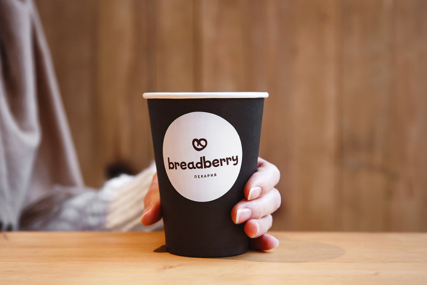 Breadberry連鎖面包店店品牌命名與心形logo設計