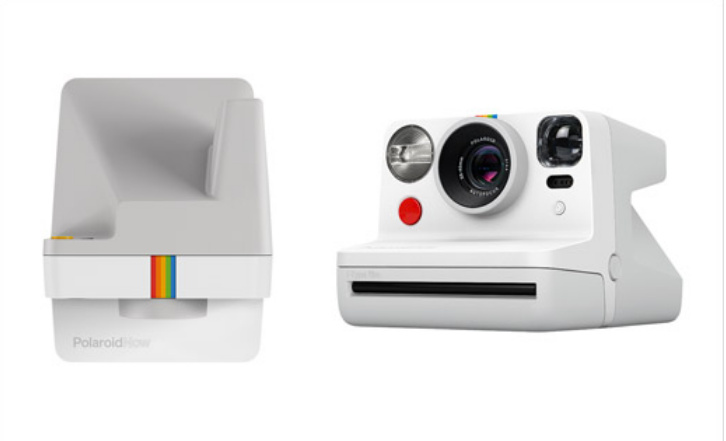 寶麗來相機(jī)公布統(tǒng)一的品牌命名與logo設(shè)計——帶有5個色條的設(shè)計