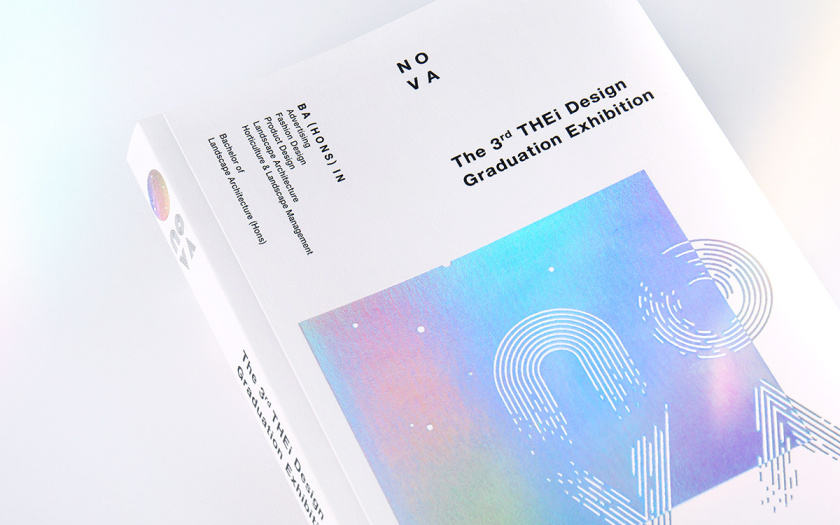 NOVA諾瓦-泰伊設計畢業展項目畫冊設計，全息箔漸變色印刷效果