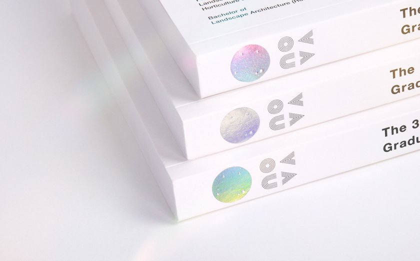 NOVA諾瓦-泰伊設計畢業展項目畫冊設計，全息箔漸變色印刷效果