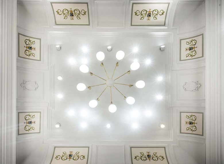 The Good Suit Co 男士服飾店鋪空間設計,奢華與溫馨的新藍色古典主義