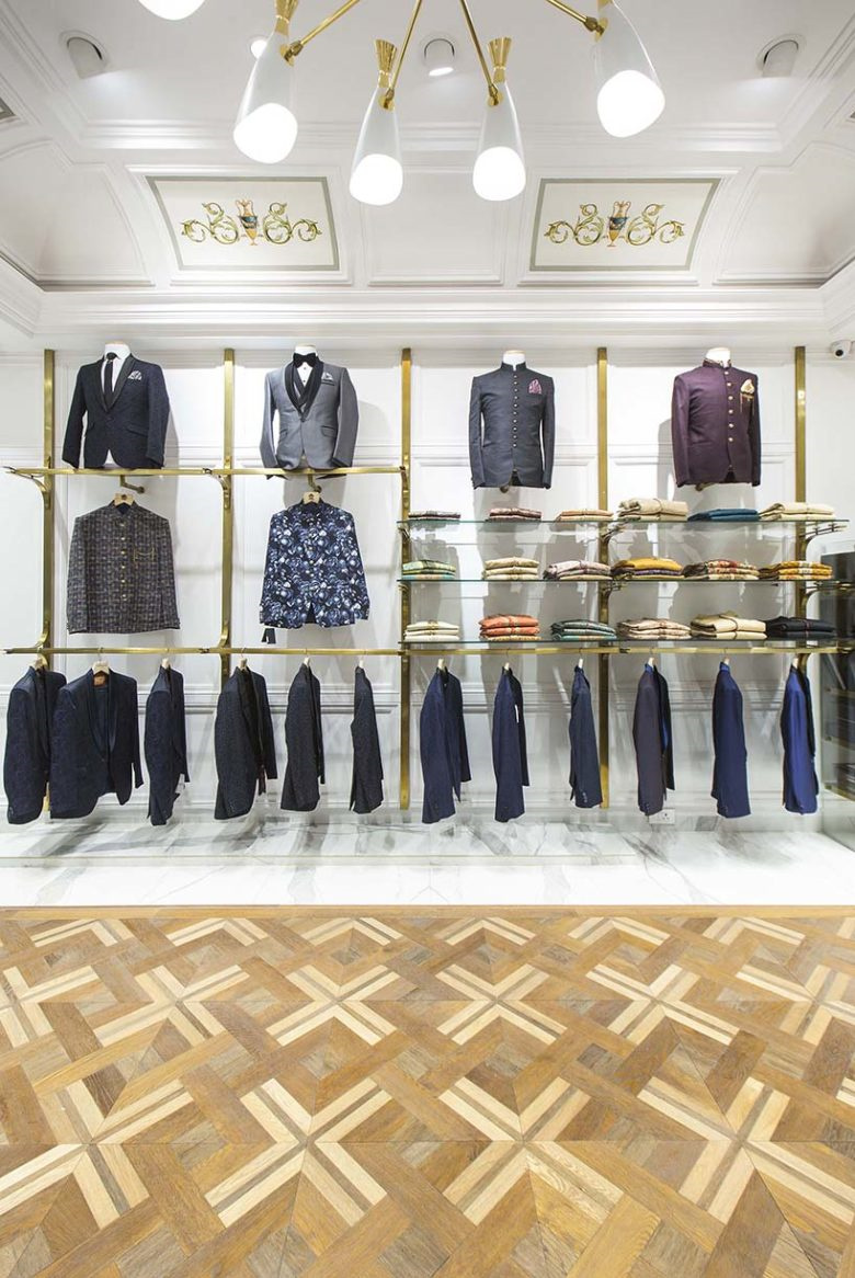 The Good Suit Co 男士服飾店鋪空間設計,奢華與溫馨的新藍色古典主義