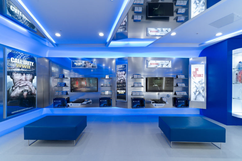 PlayStation 品牌電競游戲設備線下店鋪空間設計，藍色科技風格