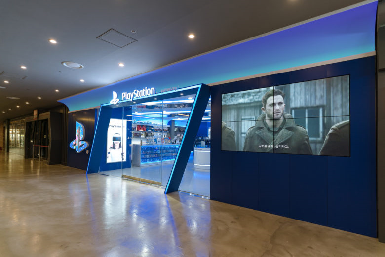 PlayStation 品牌電競游戲設備線下店鋪空間設計，藍色科技風格