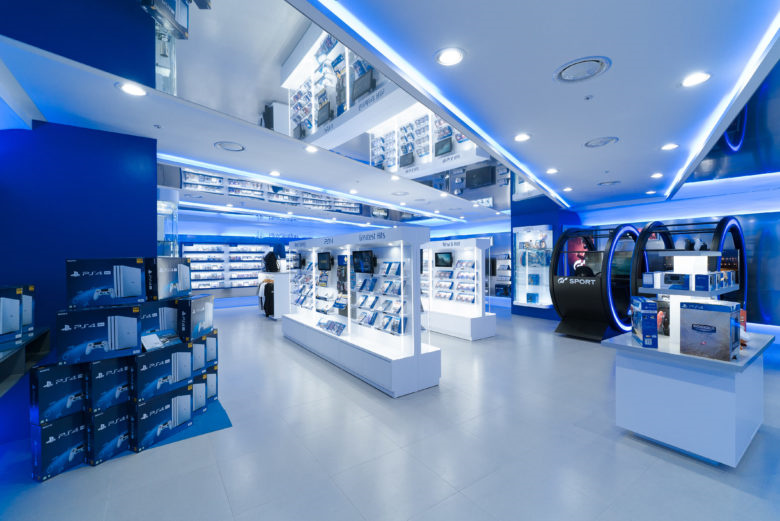 PlayStation 品牌電競游戲設備線下店鋪空間設計，藍色科技風格