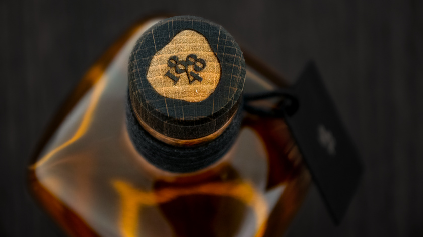 德國葡萄酒品牌1848“樹木年輪”圖案包裝設計