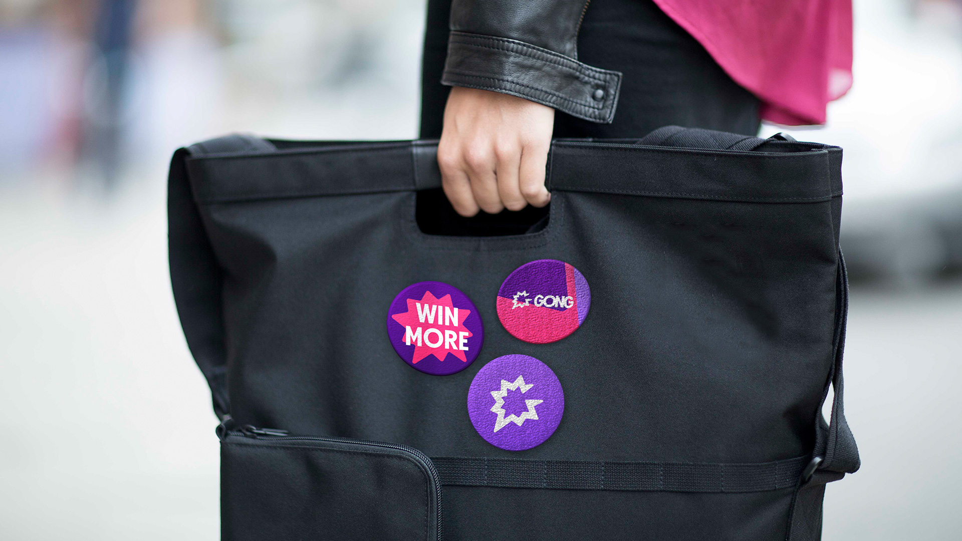 CRM客戶關系管理平臺GONG品牌logo設計vi設計，慶祝星星元素+對話框+G