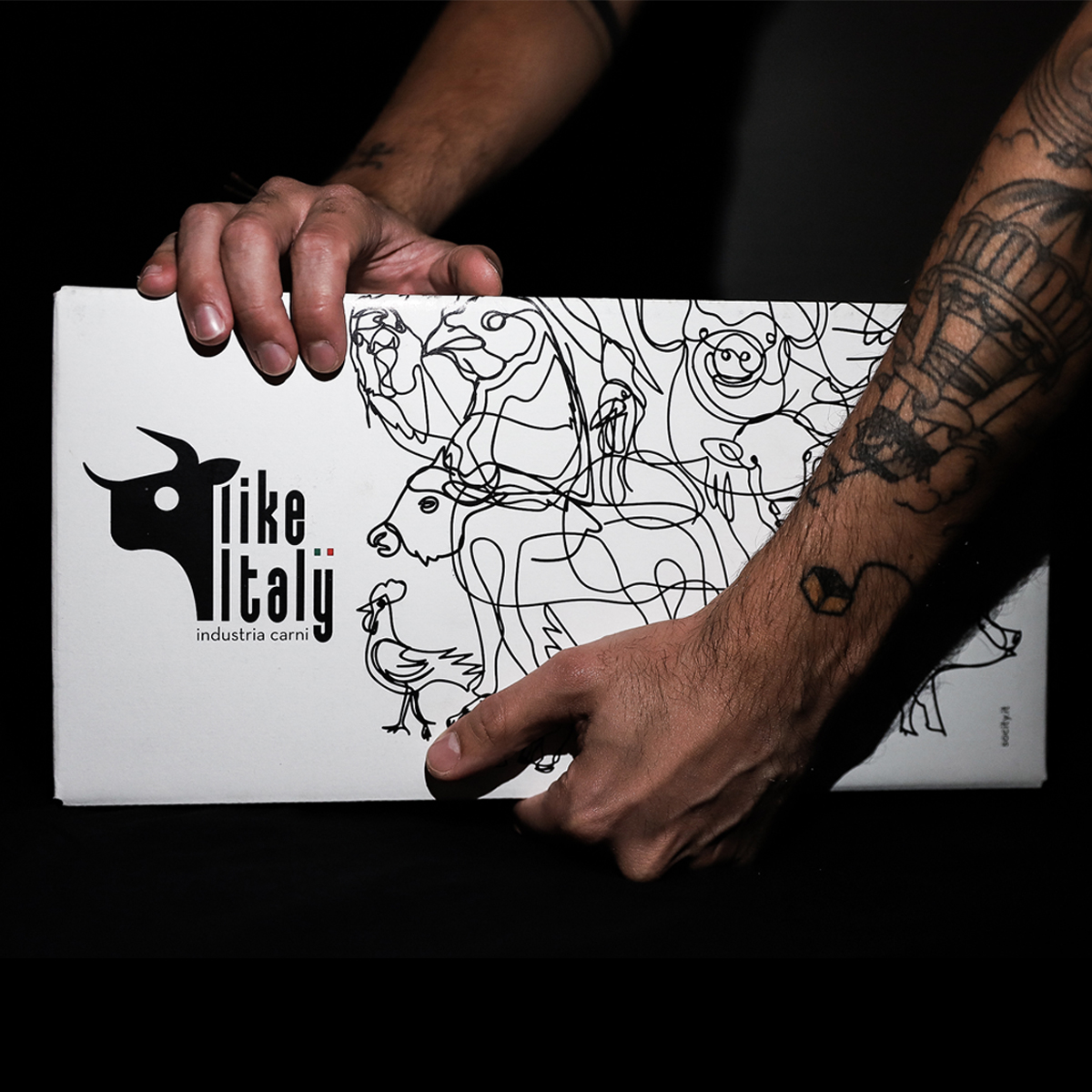 Like Italy冷鮮肉類包裝設(shè)計(jì)“黑白線條動物”元素