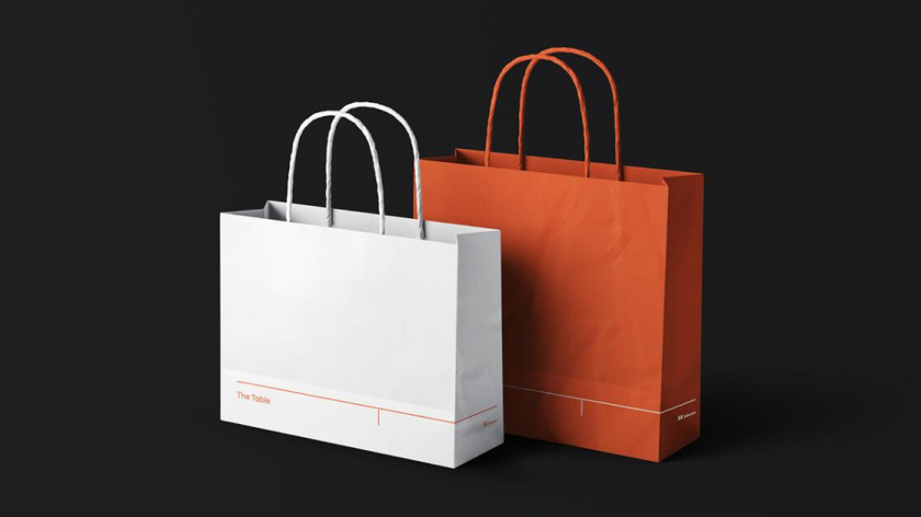 The Table 電信品牌vi視覺識別設計，與桌子結合的長長的T型水平線元素